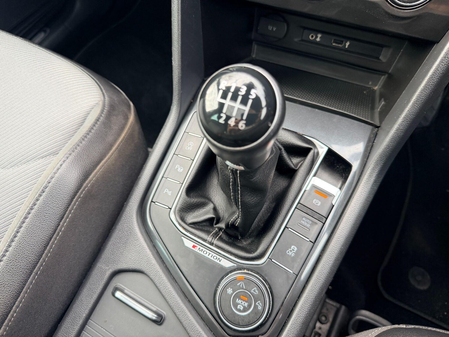 Used Volkswagen Tiguan 2016 for sale - 76295609: Photo 38