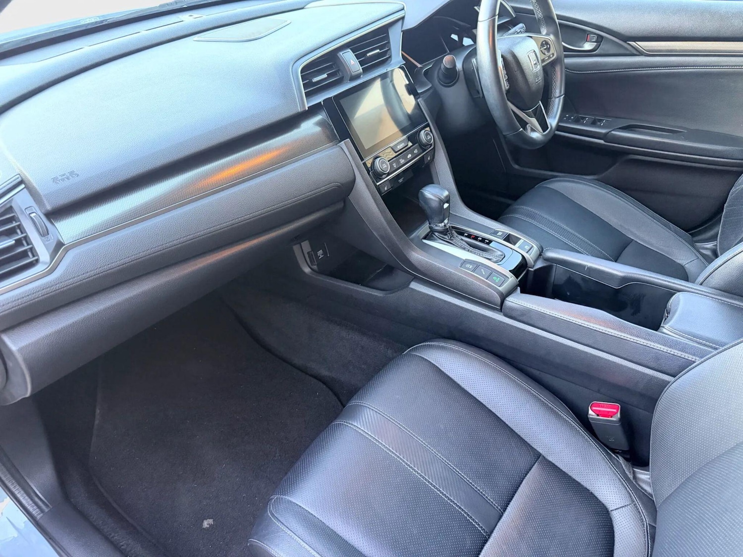 Used Honda Civic 2017 for sale - 77559603: Photo 21