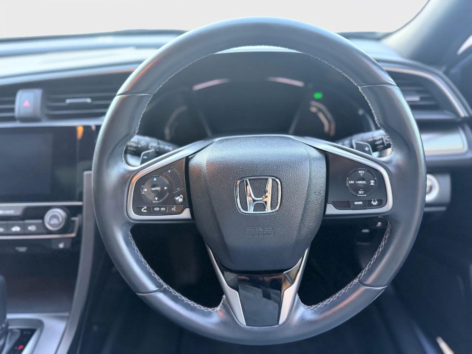 Used Honda Civic 2017 for sale - 77559603: Photo 25