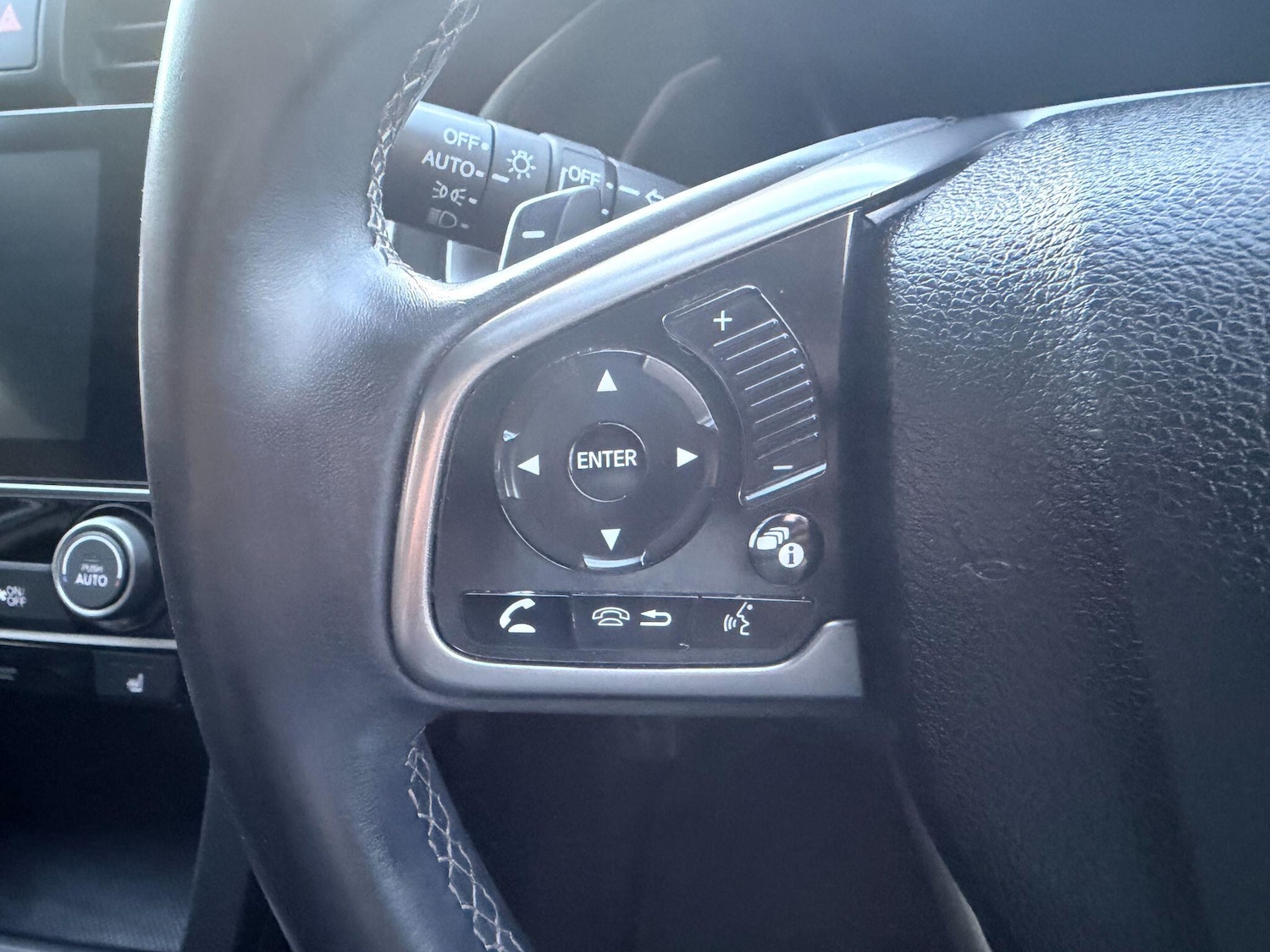 Used Honda Civic 2017 for sale - 77559603: Photo 26