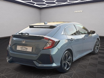 Used Honda Civic 2017 for sale - 77559603: Photo