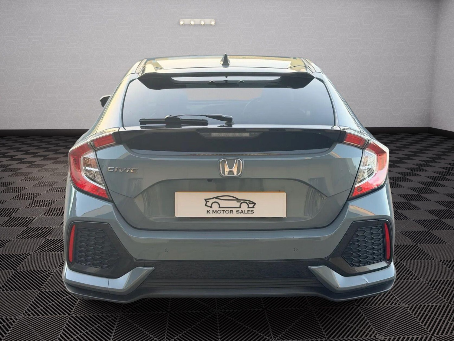 Used Honda Civic 2017 for sale - 77559603: Photo 5
