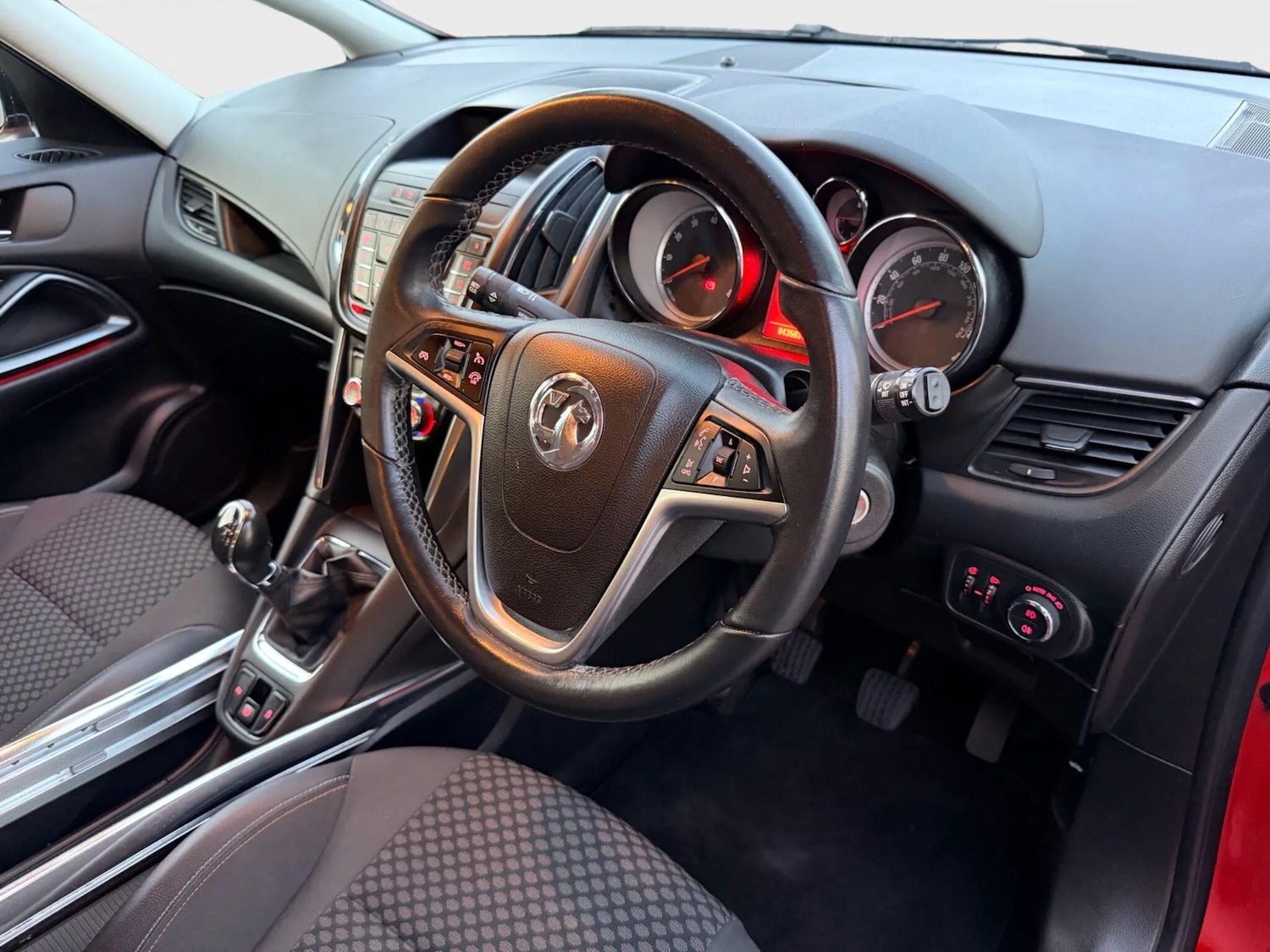 Used Vauxhall Zafira Tourer 2015 for sale - 76122390: Photo 10