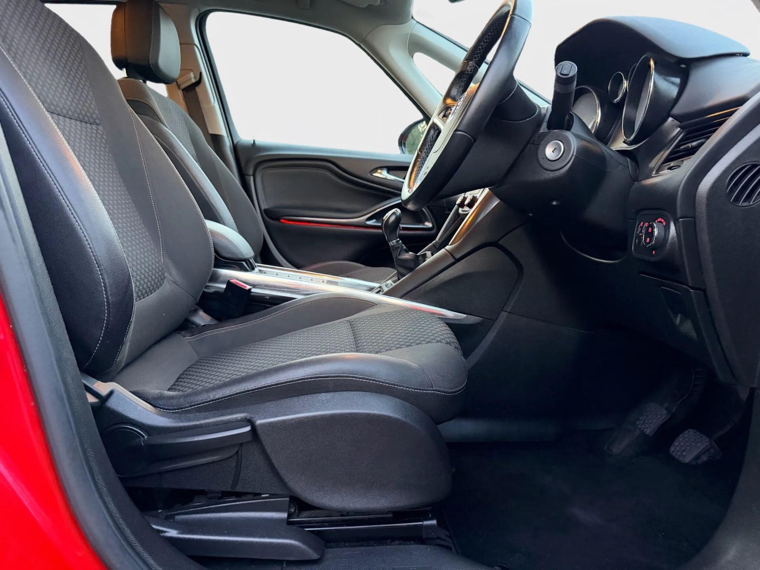 Used Vauxhall Zafira Tourer 2015 for sale - 76122390: Photo 11
