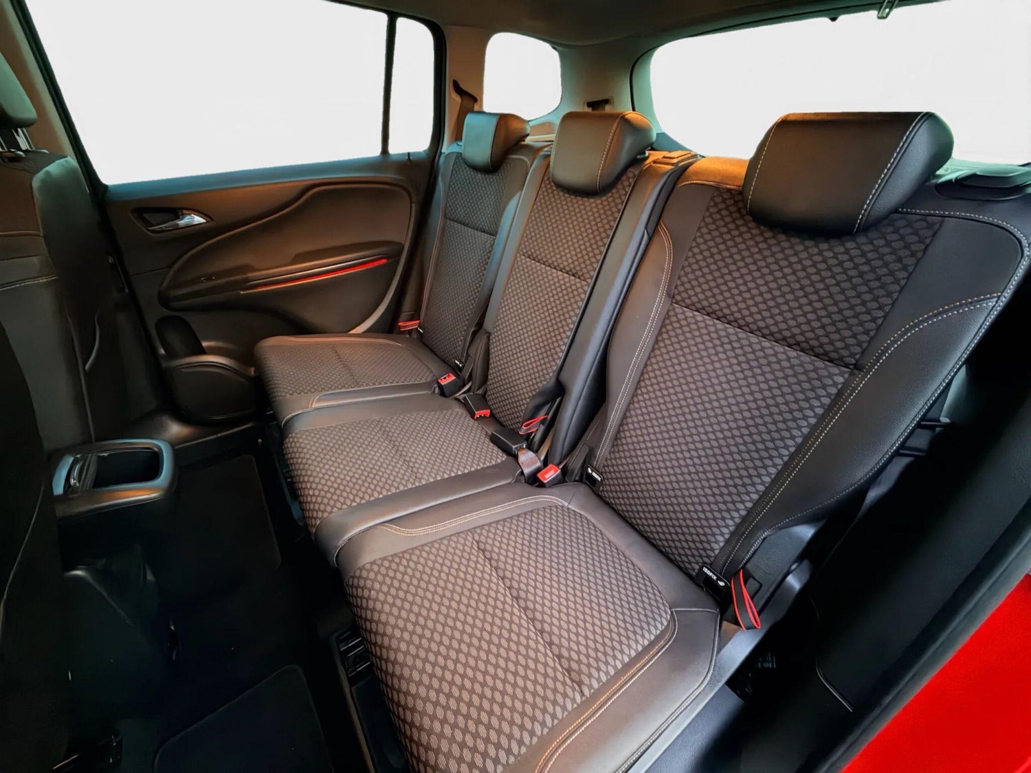 Used Vauxhall Zafira Tourer 2015 for sale - 76122390: Photo 22