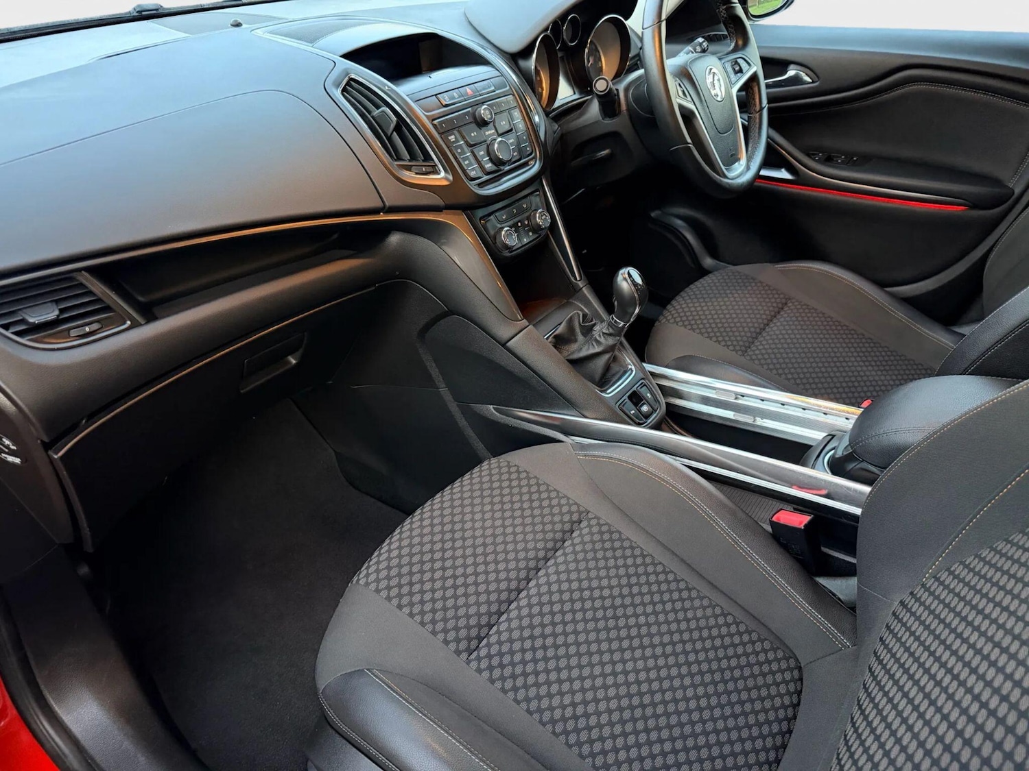 Used Vauxhall Zafira Tourer 2015 for sale - 76122390: Photo 23