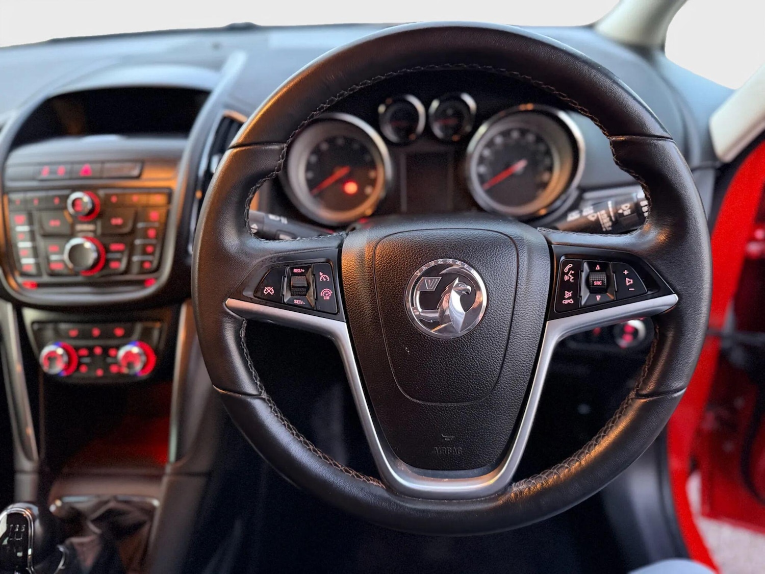Used Vauxhall Zafira Tourer 2015 for sale - 76122390: Photo 27
