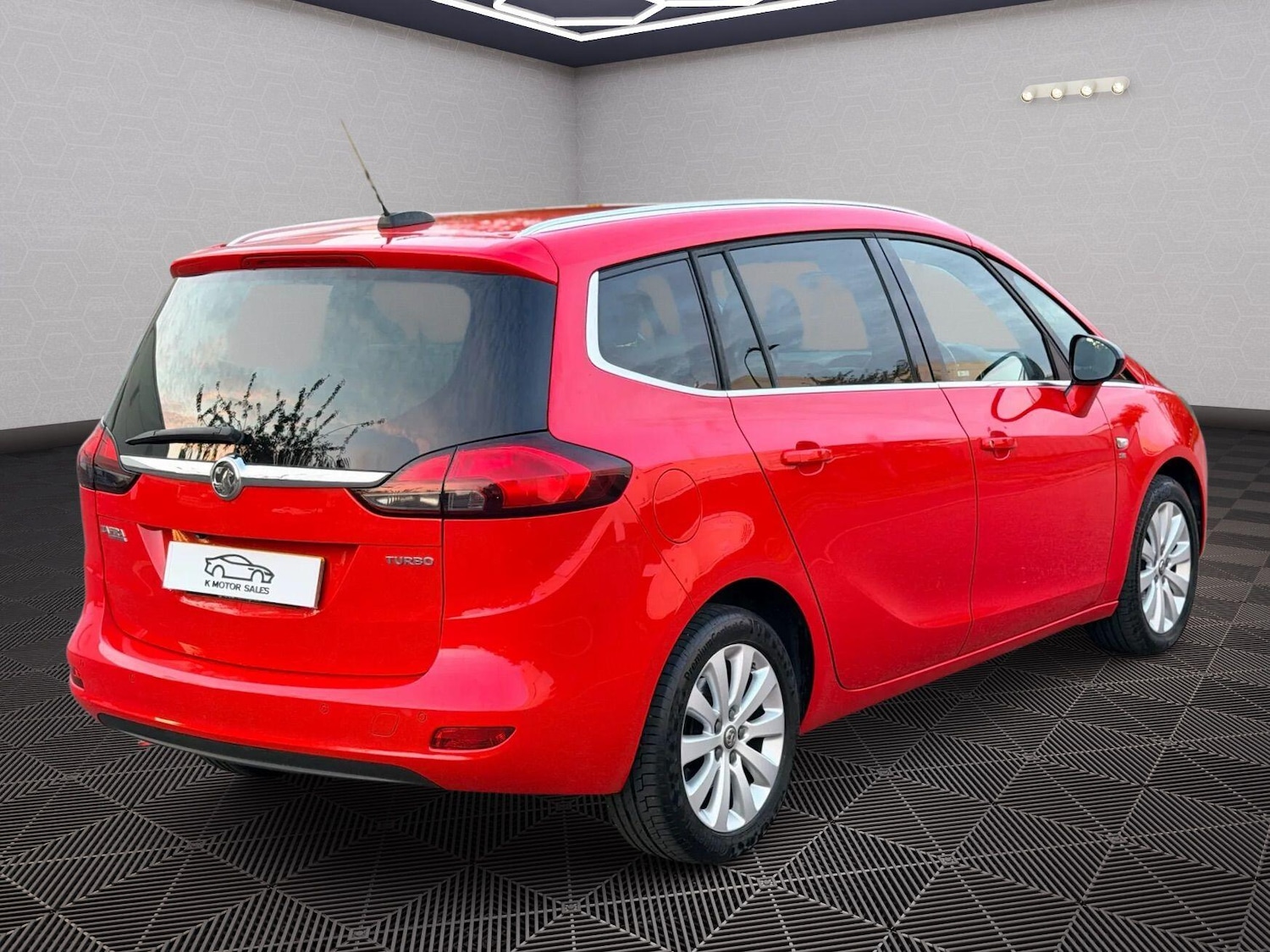Used Vauxhall Zafira Tourer 2015 for sale - 76122390: Photo 4