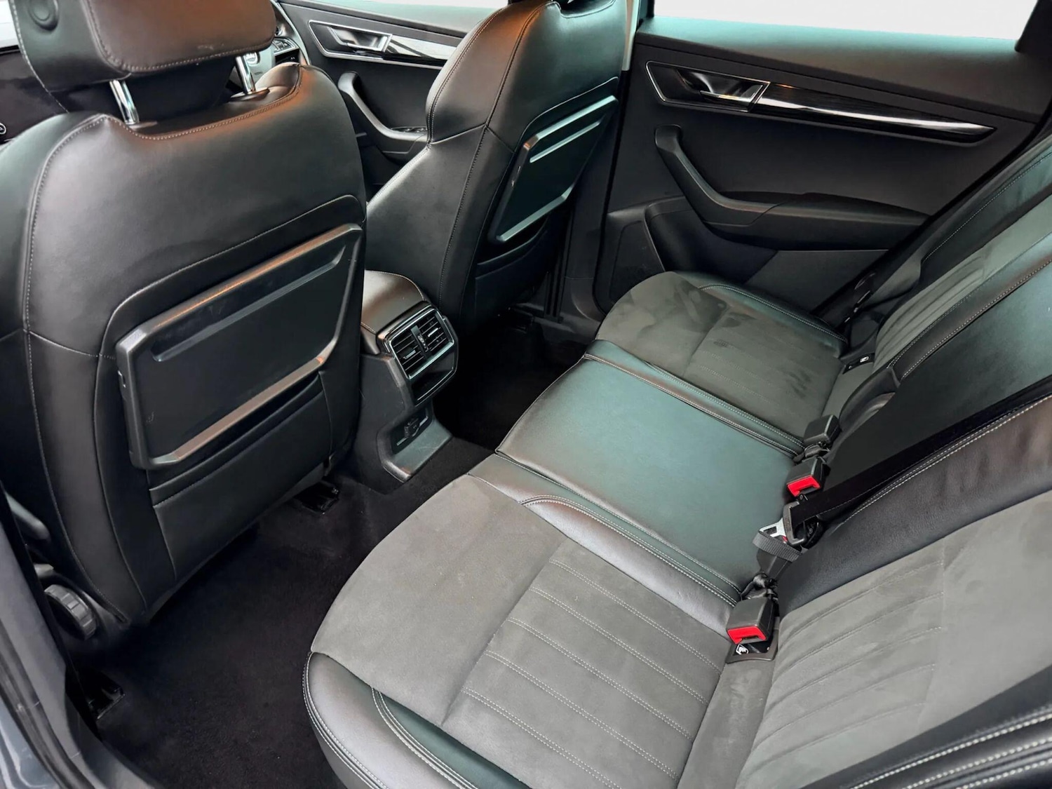 Used Skoda Karoq 2018 for sale - 76441263: Photo 16