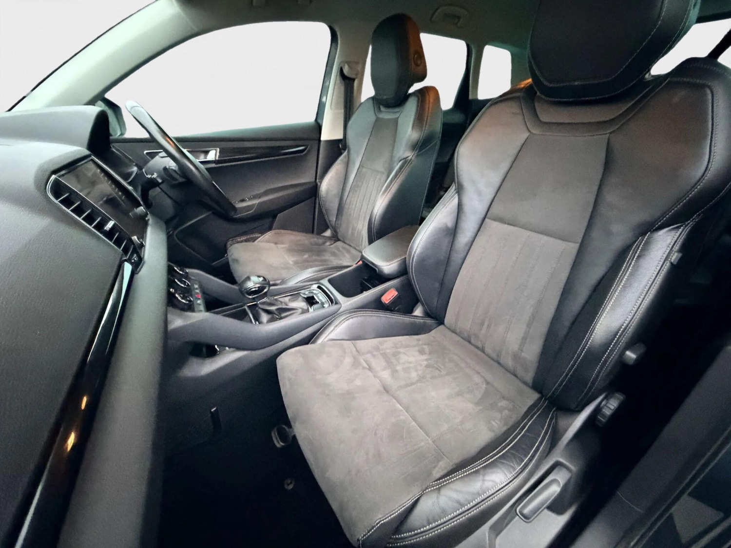 Used Skoda Karoq 2018 for sale - 76441263: Photo 21