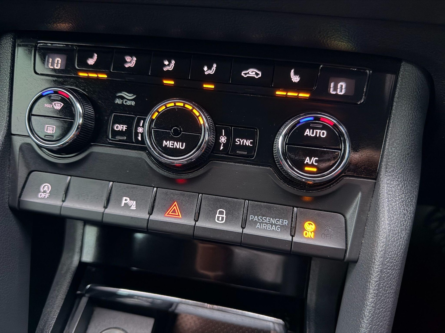 Used Skoda Karoq 2018 for sale - 76441263: Photo 29