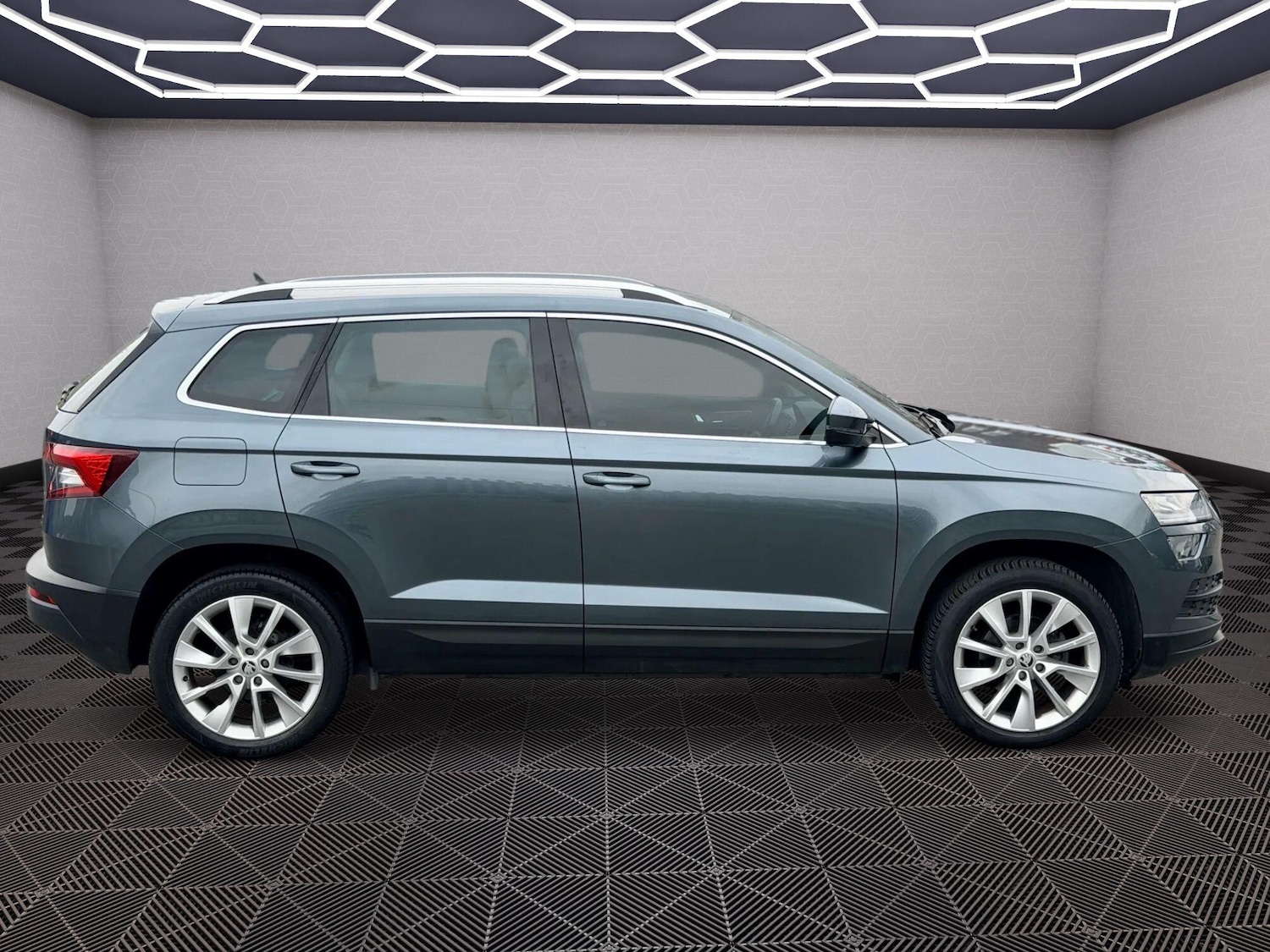 Used Skoda Karoq 2018 for sale - 76441263: Photo 3
