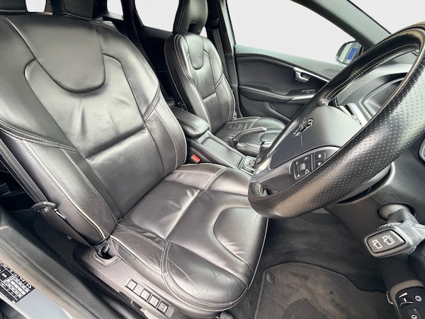 Used Volvo V40 2019 for sale - 76260030: Photo 12