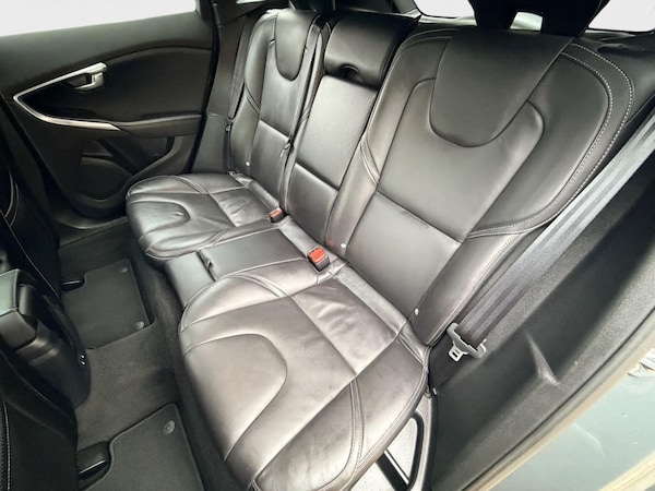 Used Volvo V40 2019 for sale - 76260030: Photo 18