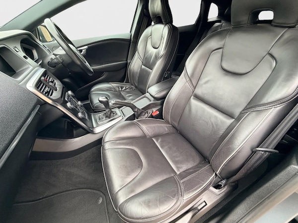 Used Volvo V40 2019 for sale - 76260030: Photo 21
