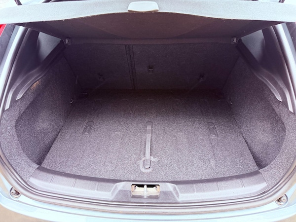 Used Volvo V40 2019 for sale - 76260030: Photo 22
