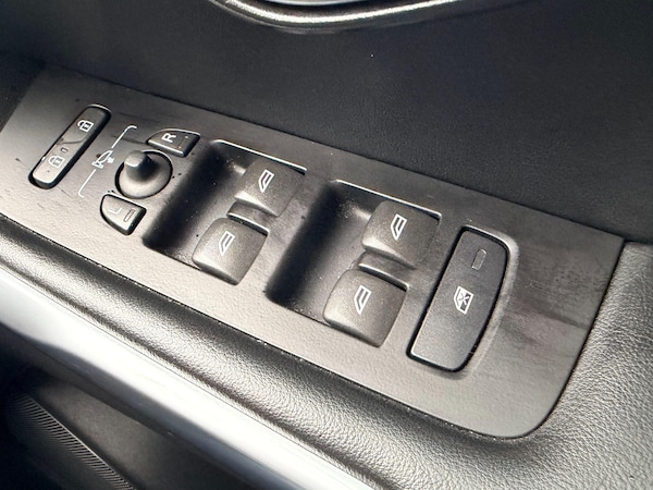 Used Volvo V40 2019 for sale - 76260030: Photo 31