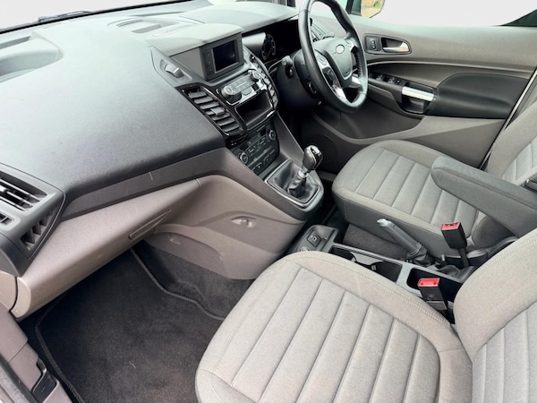 Used Ford Grand Tourneo Connect 2019 for sale - 76122722: Photo 27