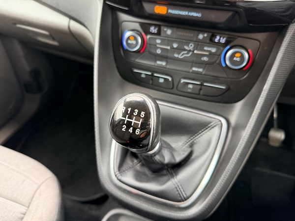 Used Ford Grand Tourneo Connect 2019 for sale - 76122722: Photo 37