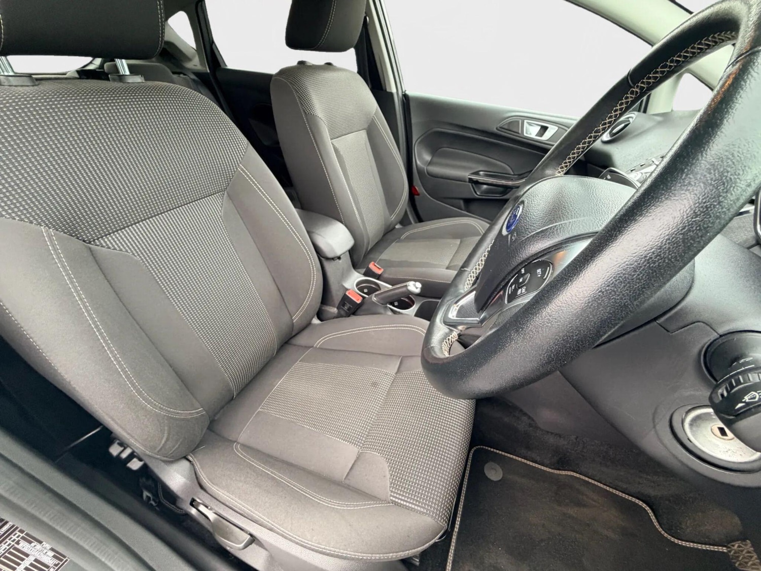 Used Ford Fiesta 2017 for sale - 76431923: Photo 16