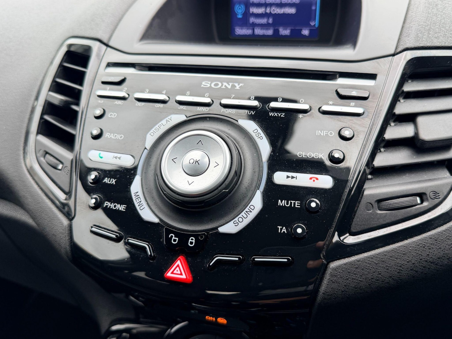 Used Ford Fiesta 2017 for sale - 76431923: Photo 33