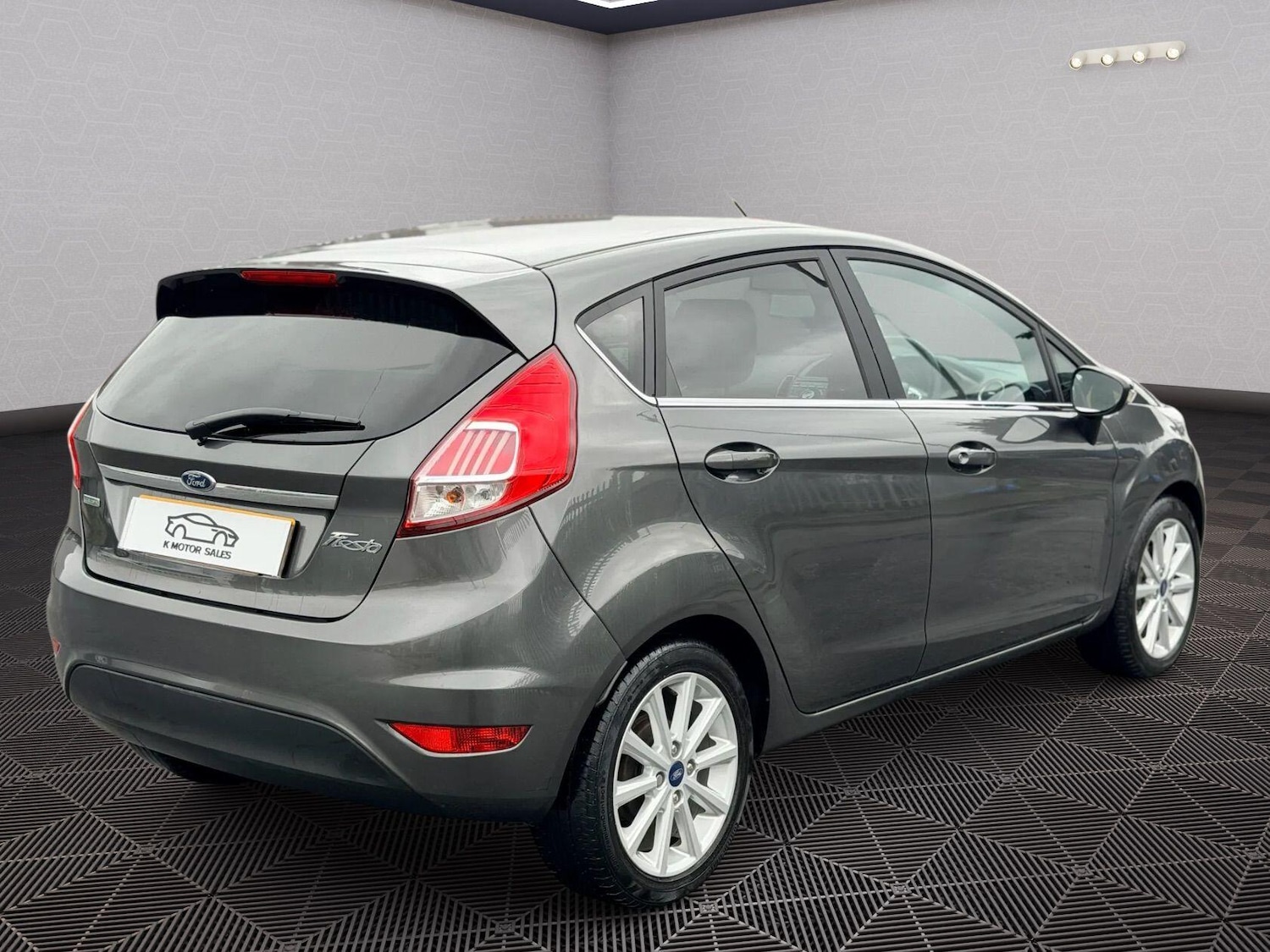 Used Ford Fiesta 2017 for sale - 76431923: Photo 4