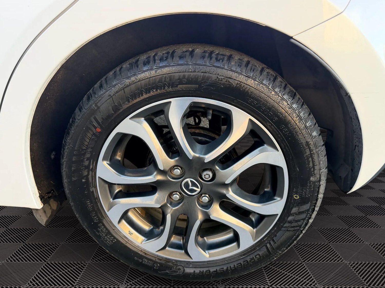 Used Mazda Mazda2 2015 for sale - 76742844: Photo 13