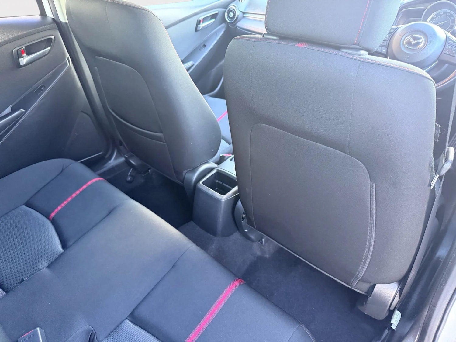 Used Mazda Mazda2 2015 for sale - 76742844: Photo 18