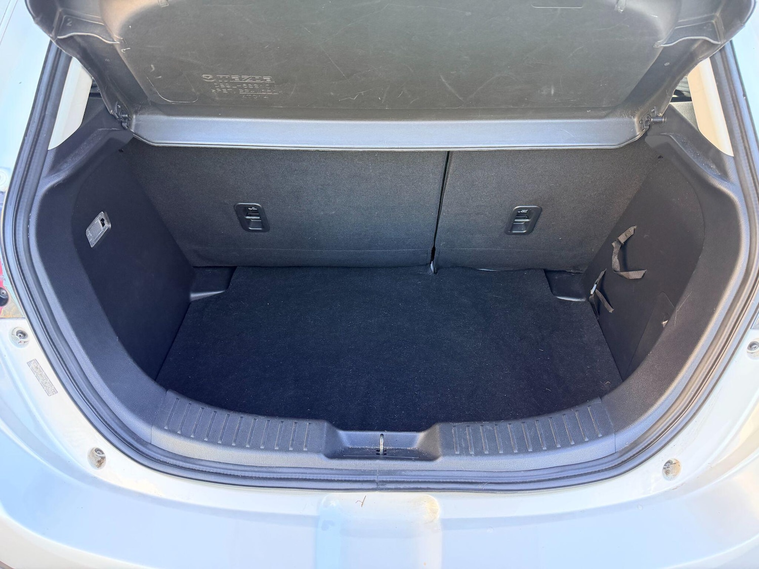 Used Mazda Mazda2 2015 for sale - 76742844: Photo 27