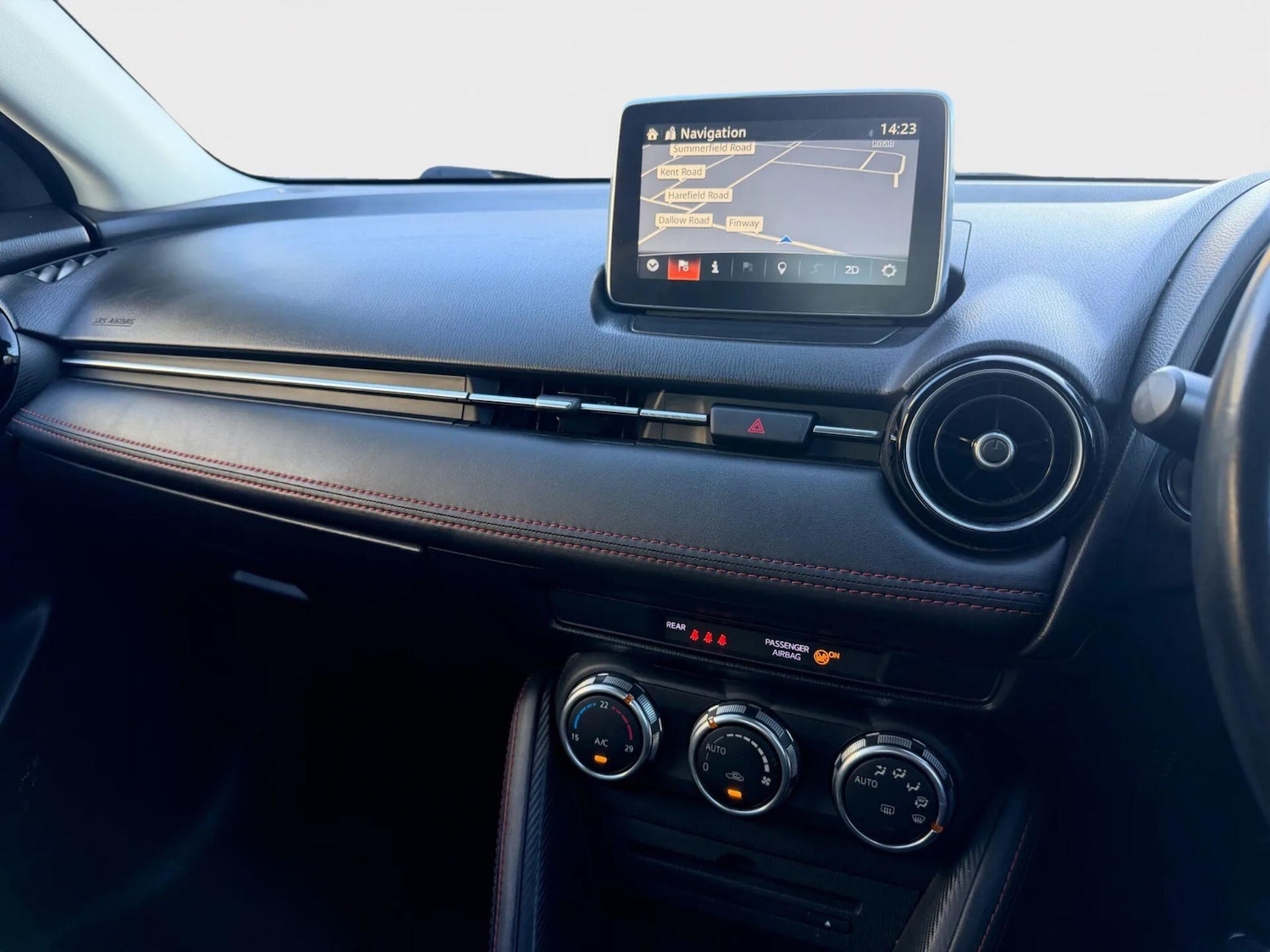 Used Mazda Mazda2 2015 for sale - 76742844: Photo 32