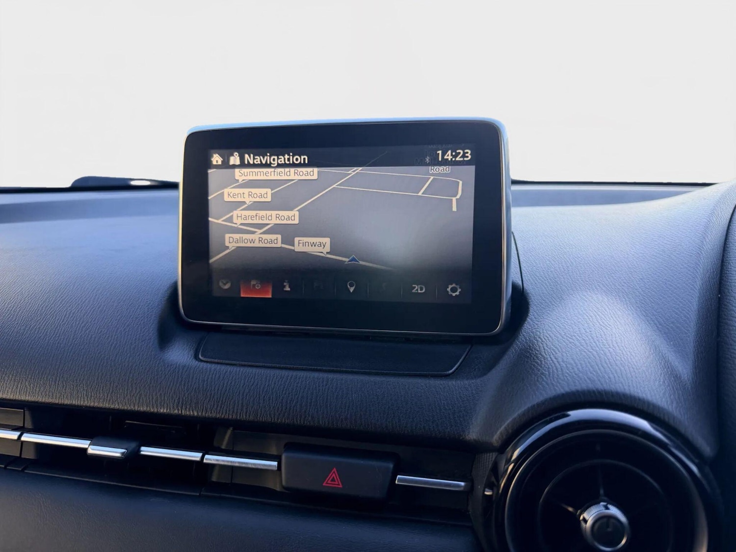 Used Mazda Mazda2 2015 for sale - 76742844: Photo 33