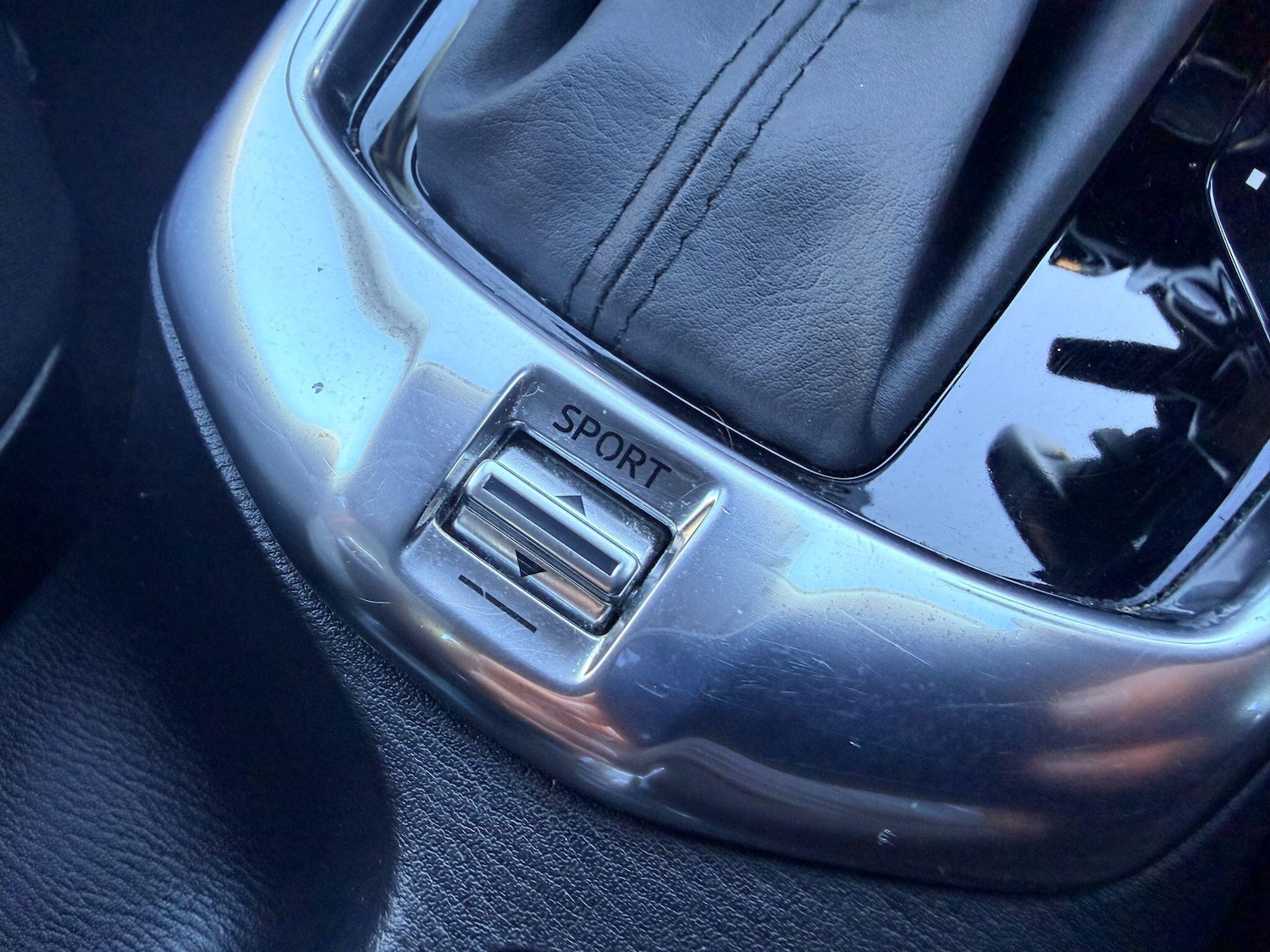 Used Mazda Mazda2 2015 for sale - 76742844: Photo 37