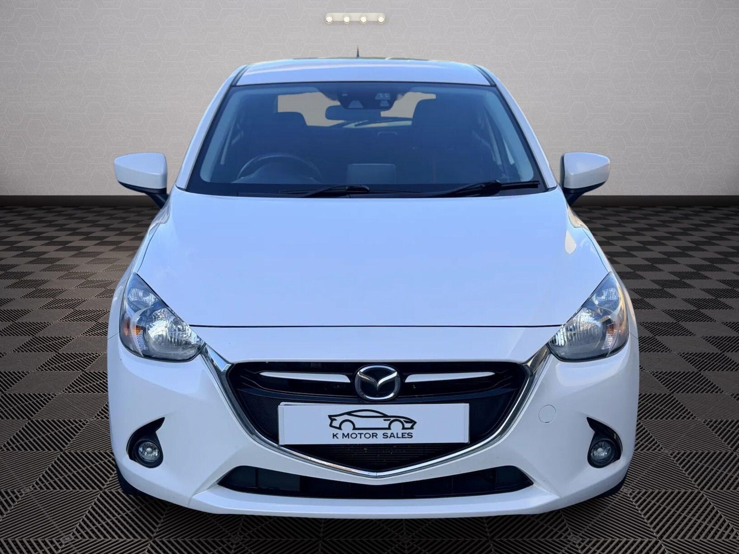 Used Mazda Mazda2 2015 for sale - 76742844: Photo 9