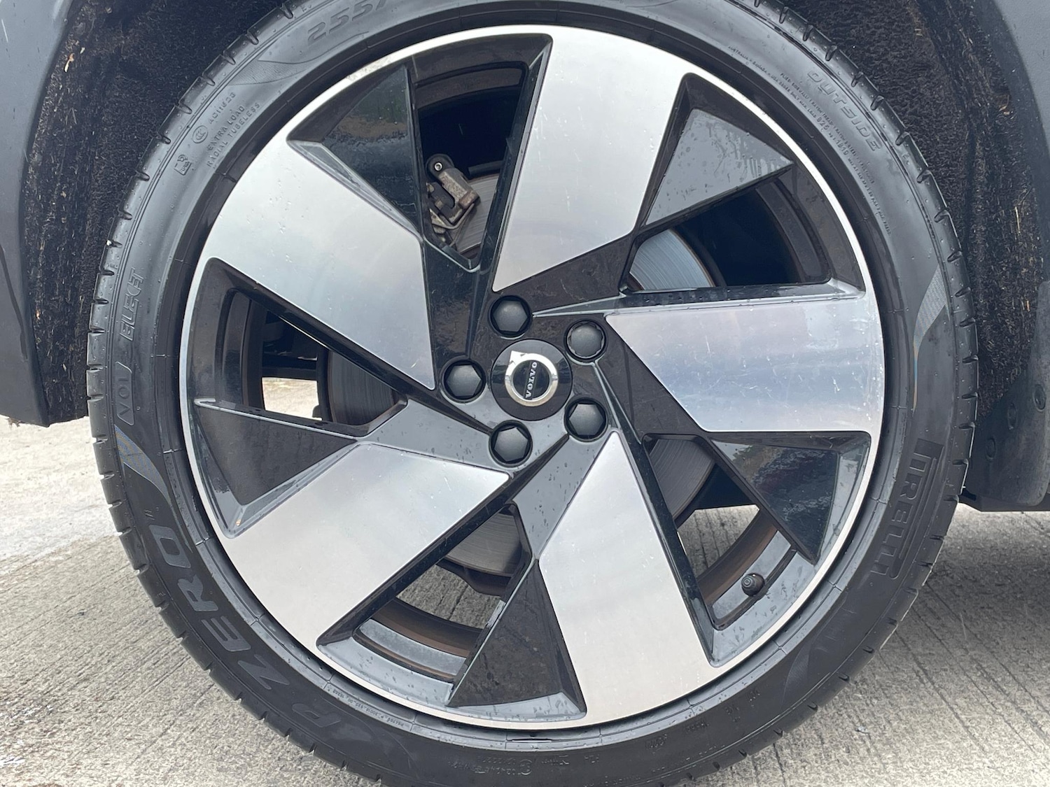 Used Volvo XC40 2023 for sale - 76644545: Photo 14