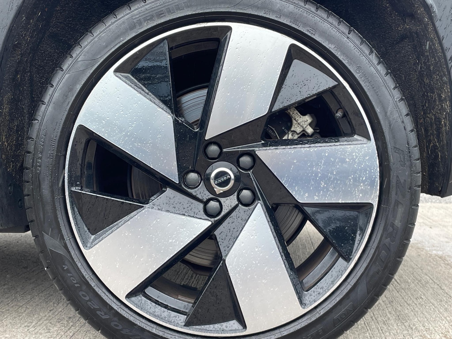 Used Volvo XC40 2023 for sale - 76644545: Photo 15