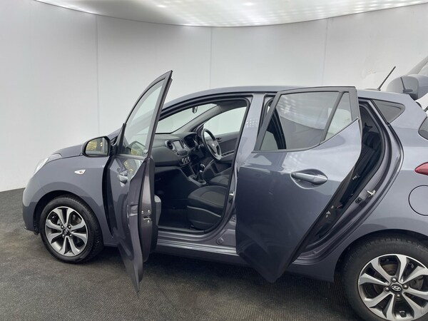 Used Hyundai i10 2019 for sale - 76166798: Photo 13