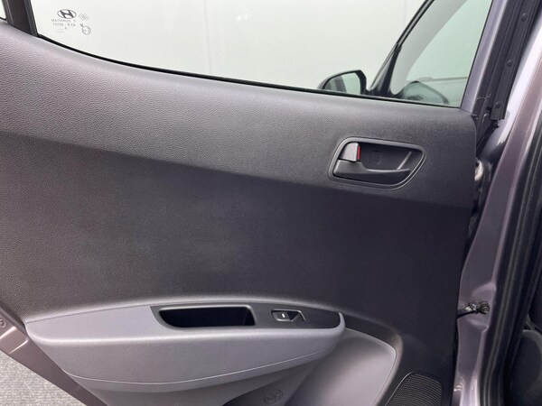 Used Hyundai i10 2019 for sale - 76166798: Photo 23