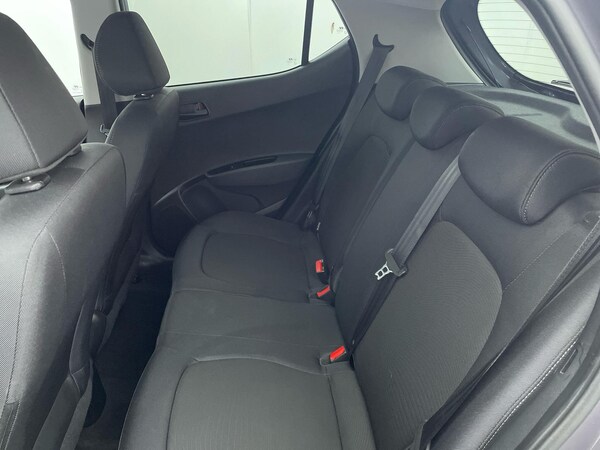 Used Hyundai i10 2019 for sale - 76166798: Photo 25