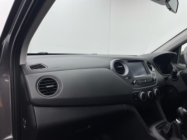 Used Hyundai i10 2019 for sale - 76166798: Photo 27
