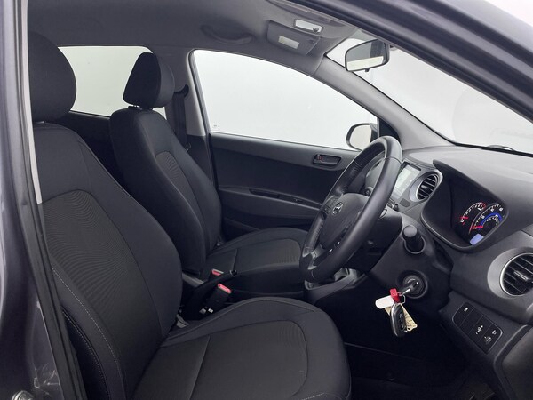 Used Hyundai i10 2019 for sale - 76166798: Photo 34