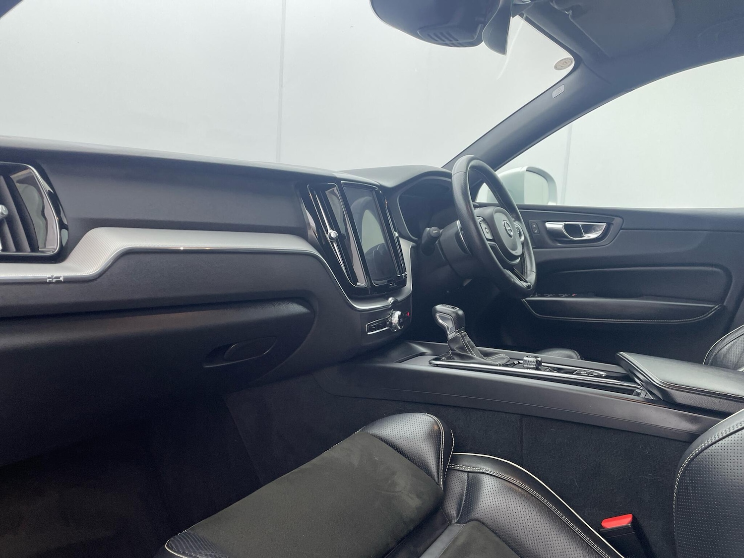 Used Volvo XC60 2017 for sale - 77586888: Photo 17