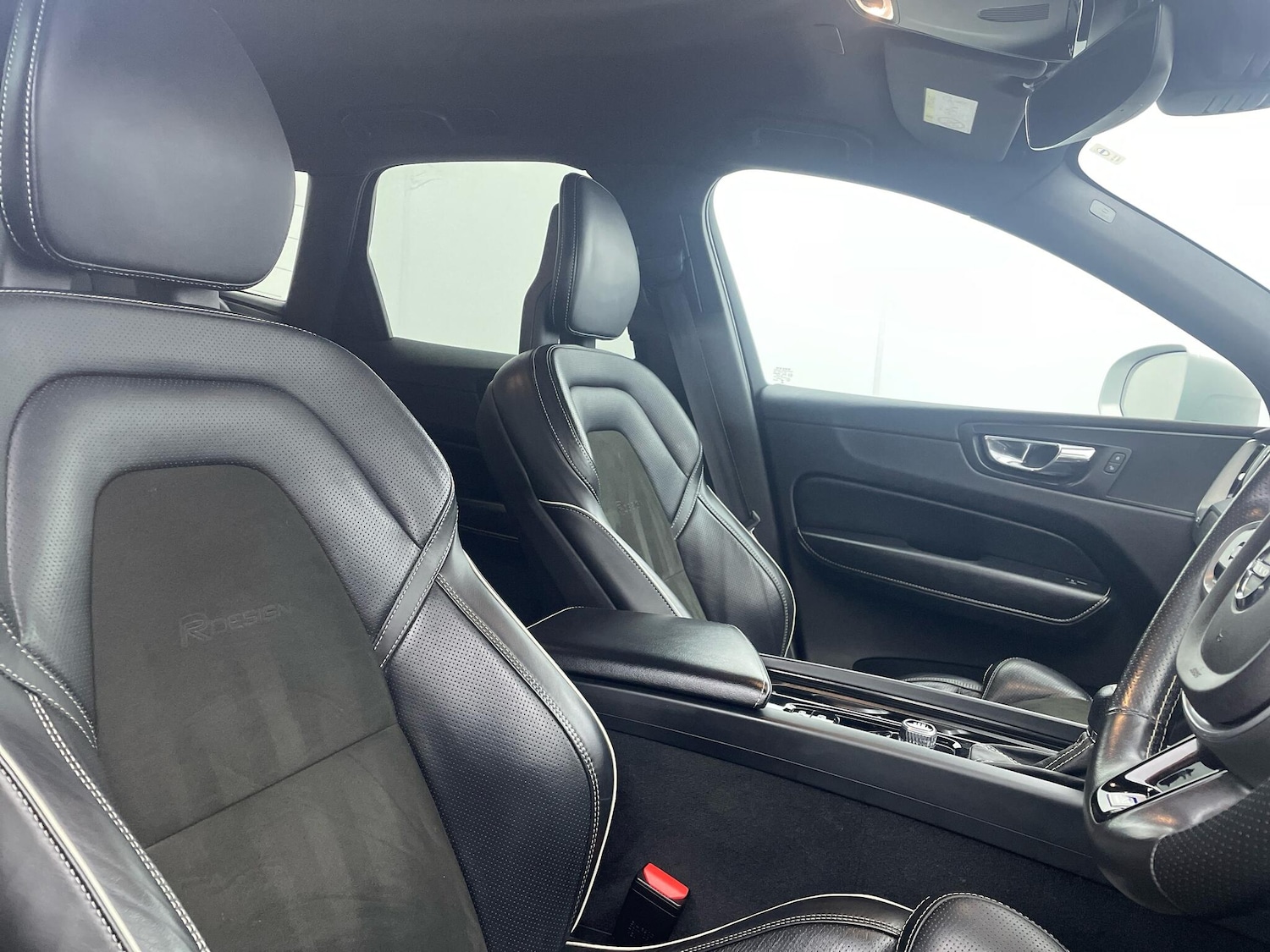 Used Volvo XC60 2017 for sale - 77586888: Photo 25