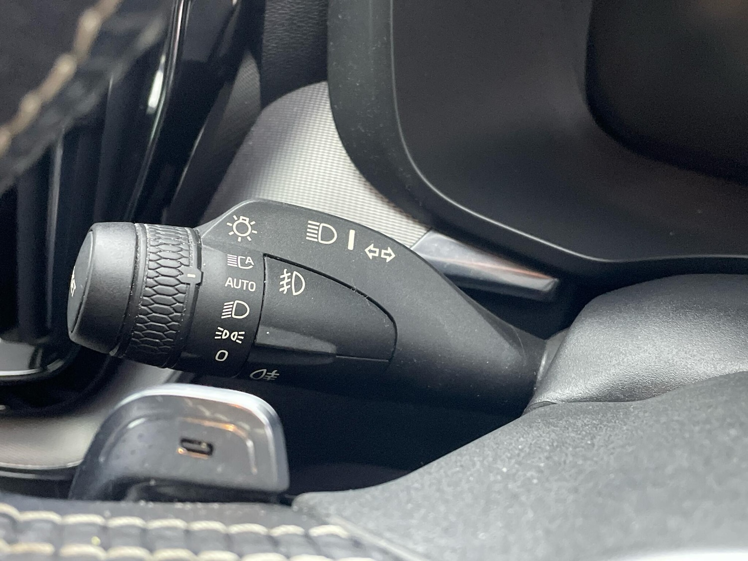 Used Volvo XC60 2017 for sale - 77586888: Photo 30