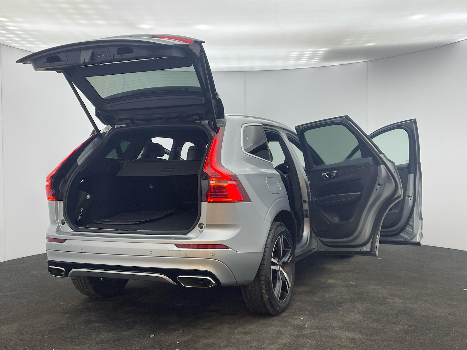 Used Volvo XC60 2017 for sale - 77586888: Photo 35