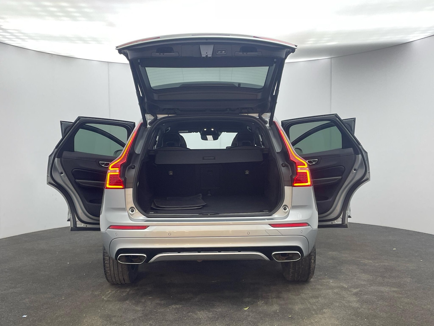 Used Volvo XC60 2017 for sale - 77586888: Photo 36