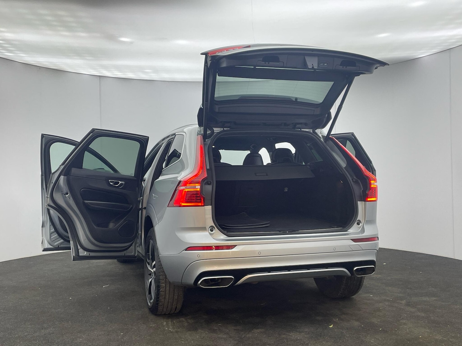 Used Volvo XC60 2017 for sale - 77586888: Photo 37