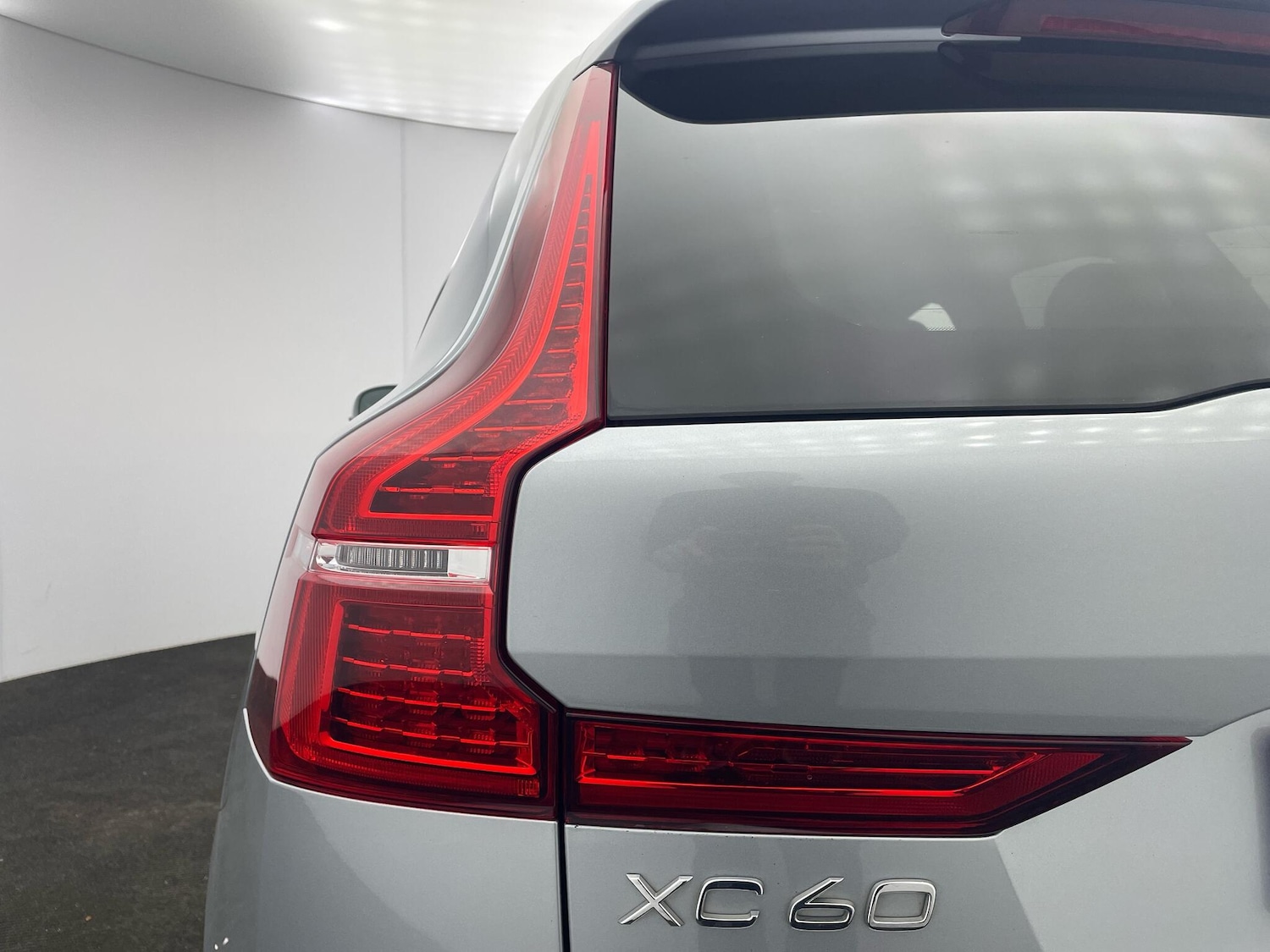 Used Volvo XC60 2017 for sale - 77586888: Photo 44