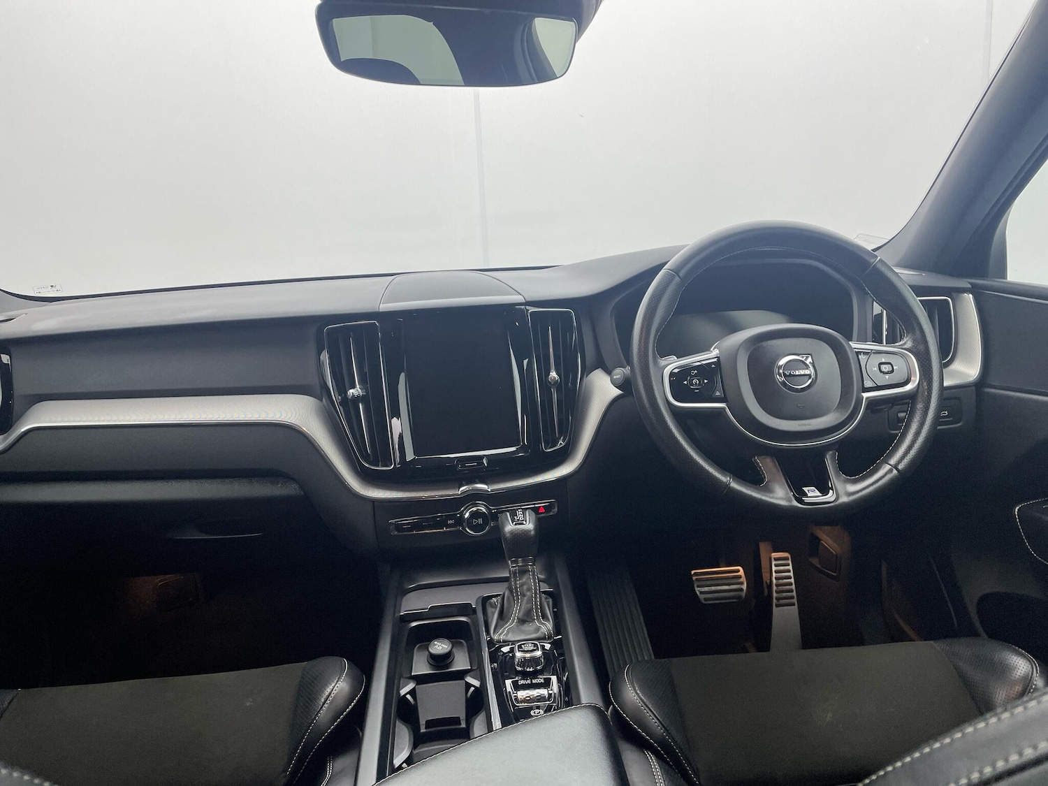 Used Volvo XC60 2017 for sale - 77586888: Photo 7