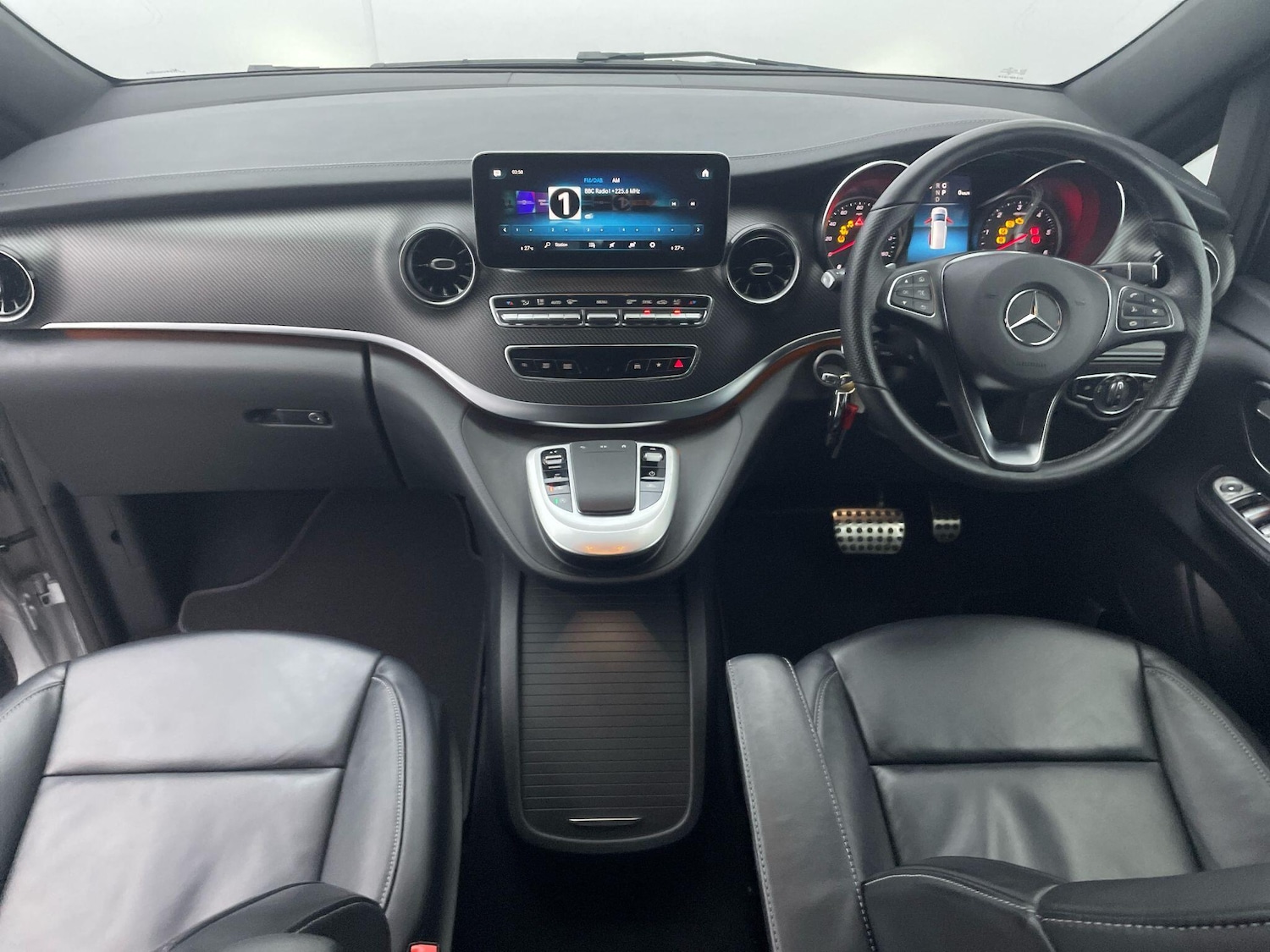 Used Mercedes-Benz V-Class 2024 for sale - 76270987: Photo 12