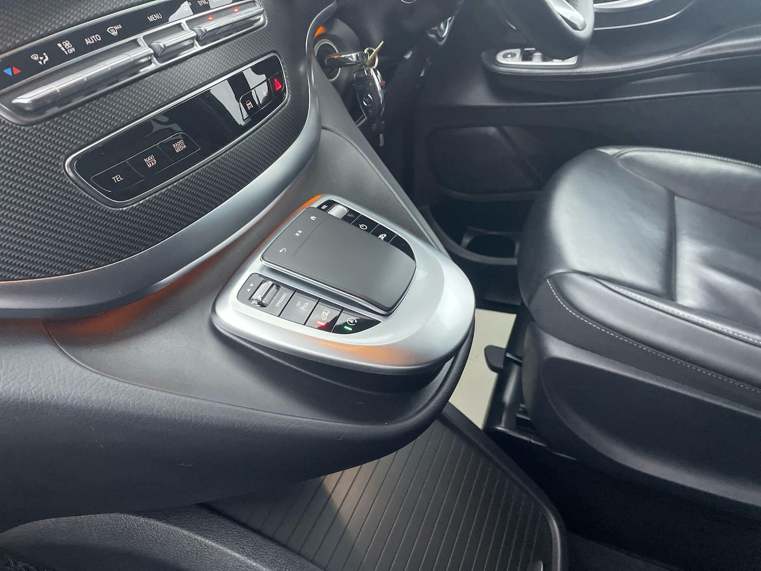 Used Mercedes-Benz V-Class 2024 for sale - 76270987: Photo 22